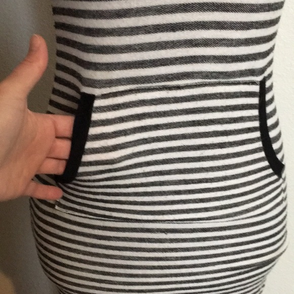 Must love stripes ππ°ππΏπ - Picture 3 of 7